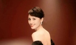 四字女星吃瓜爆料视频,娱乐圈风云再起